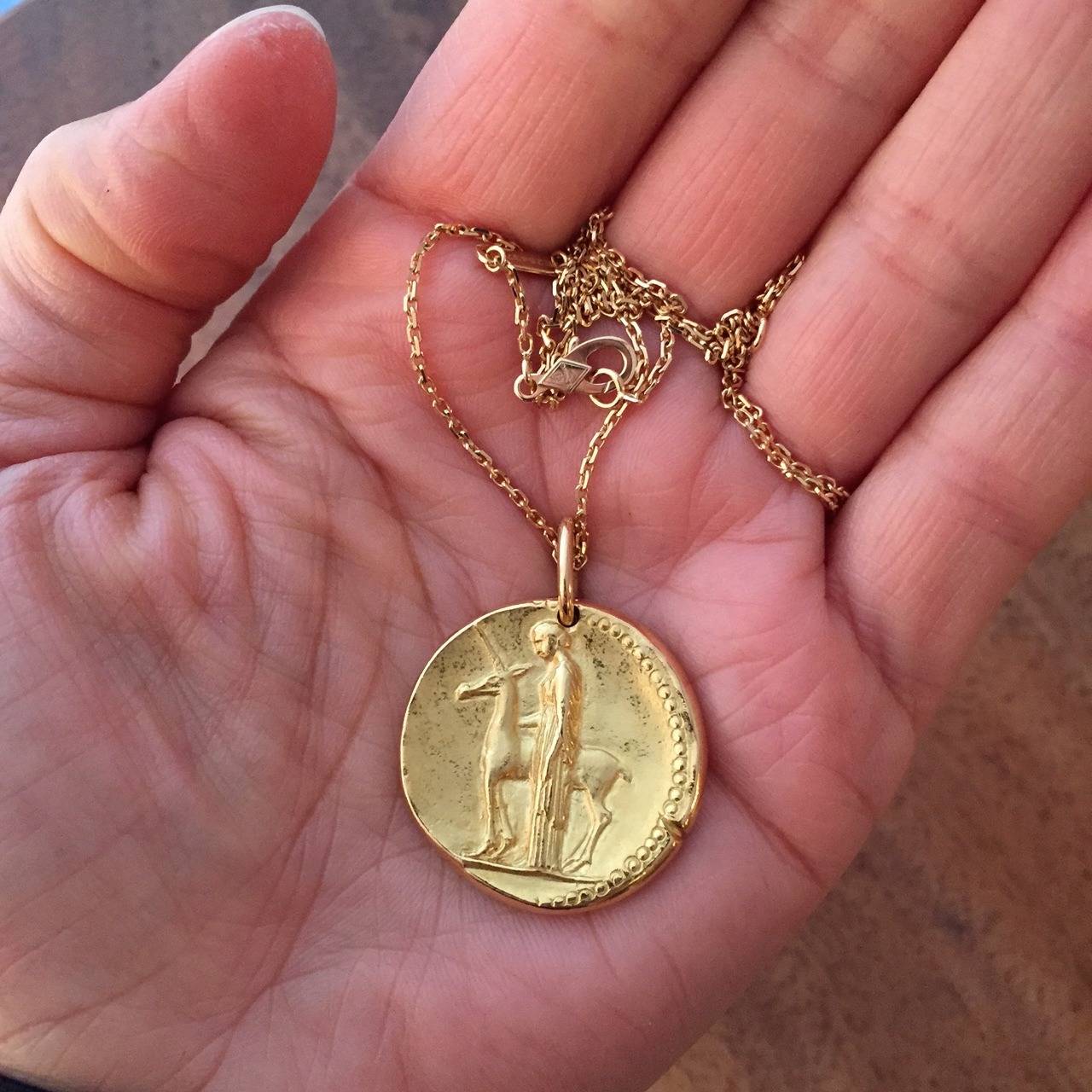 Van Cleef and Arpels Gold Virgo Zodiac Pendant For Sale at 1stDibs