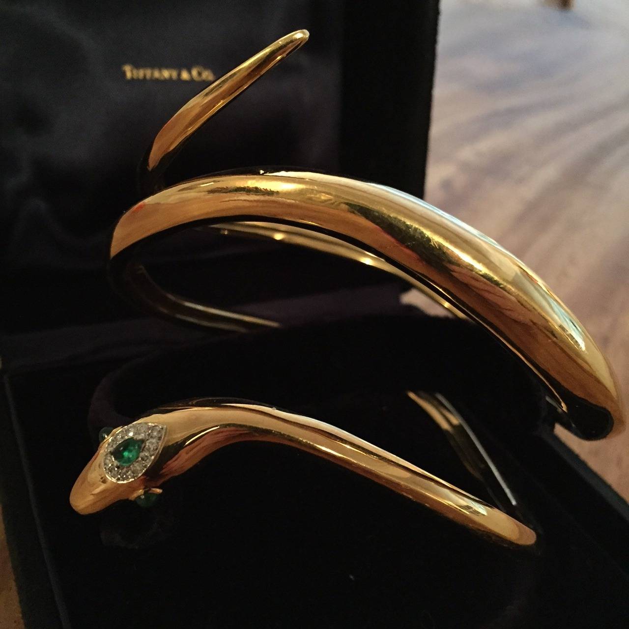 Tiffany & Co. Donald Claflin Upper Arm Serpent Bangle Bracelet In Excellent Condition For Sale In New York, NY