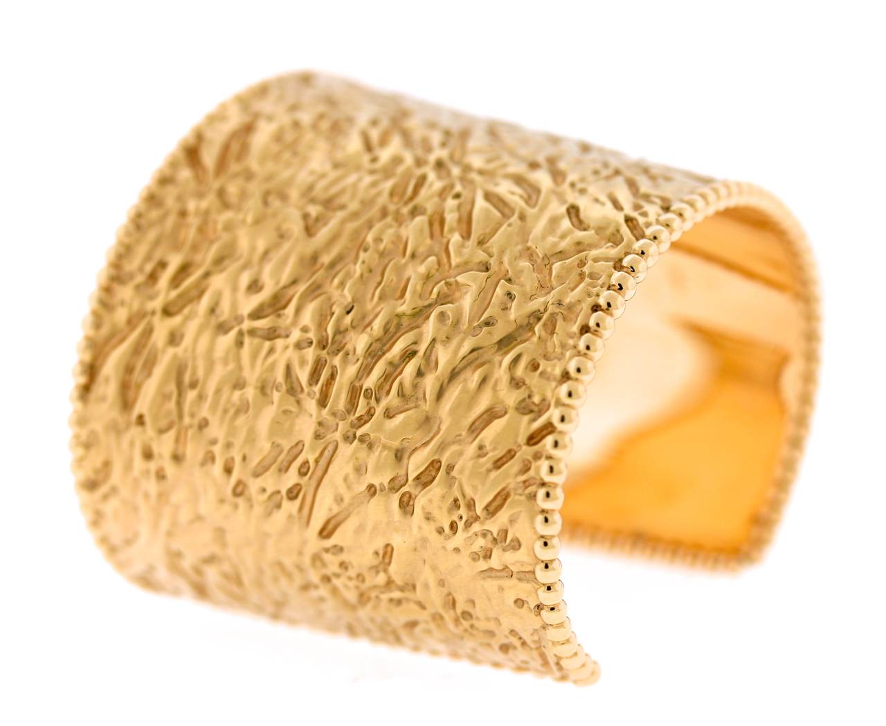 Van Cleef & Arpels Perlee Rose Gold Cuff Bracelet In New Condition For Sale In New York, NY