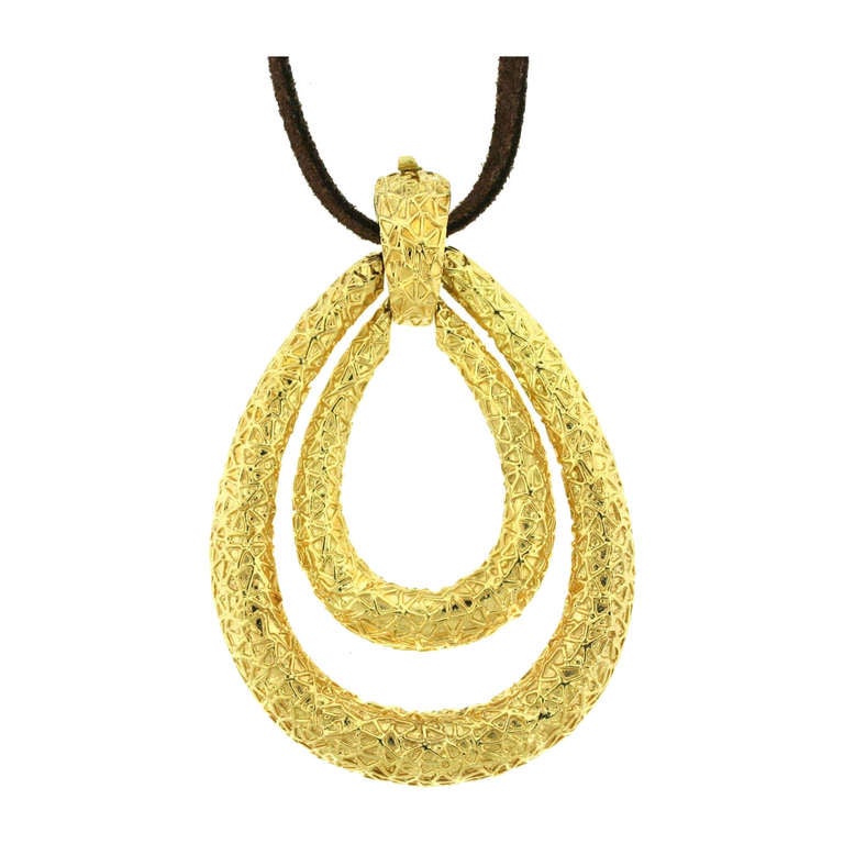 Van Cleef & Arpels 1970s Gold Pendant