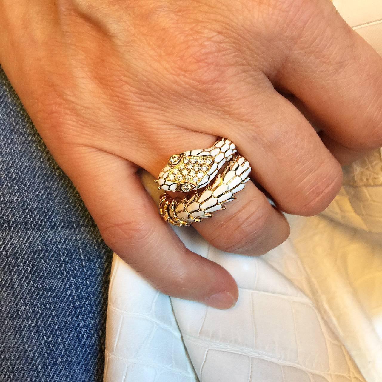 1970s Illario Enamel Gold Pave Diamond Coiled Serpent Ring In Excellent Condition In New York, NY