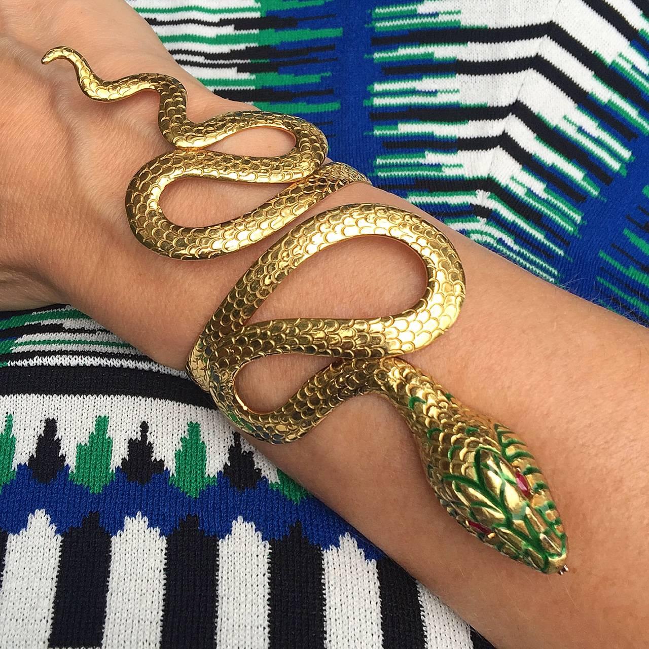Women's 1960s Spritzer and Fuhrmann Enamel Ruby Gold Serpent Cuff Bracelet For Sale