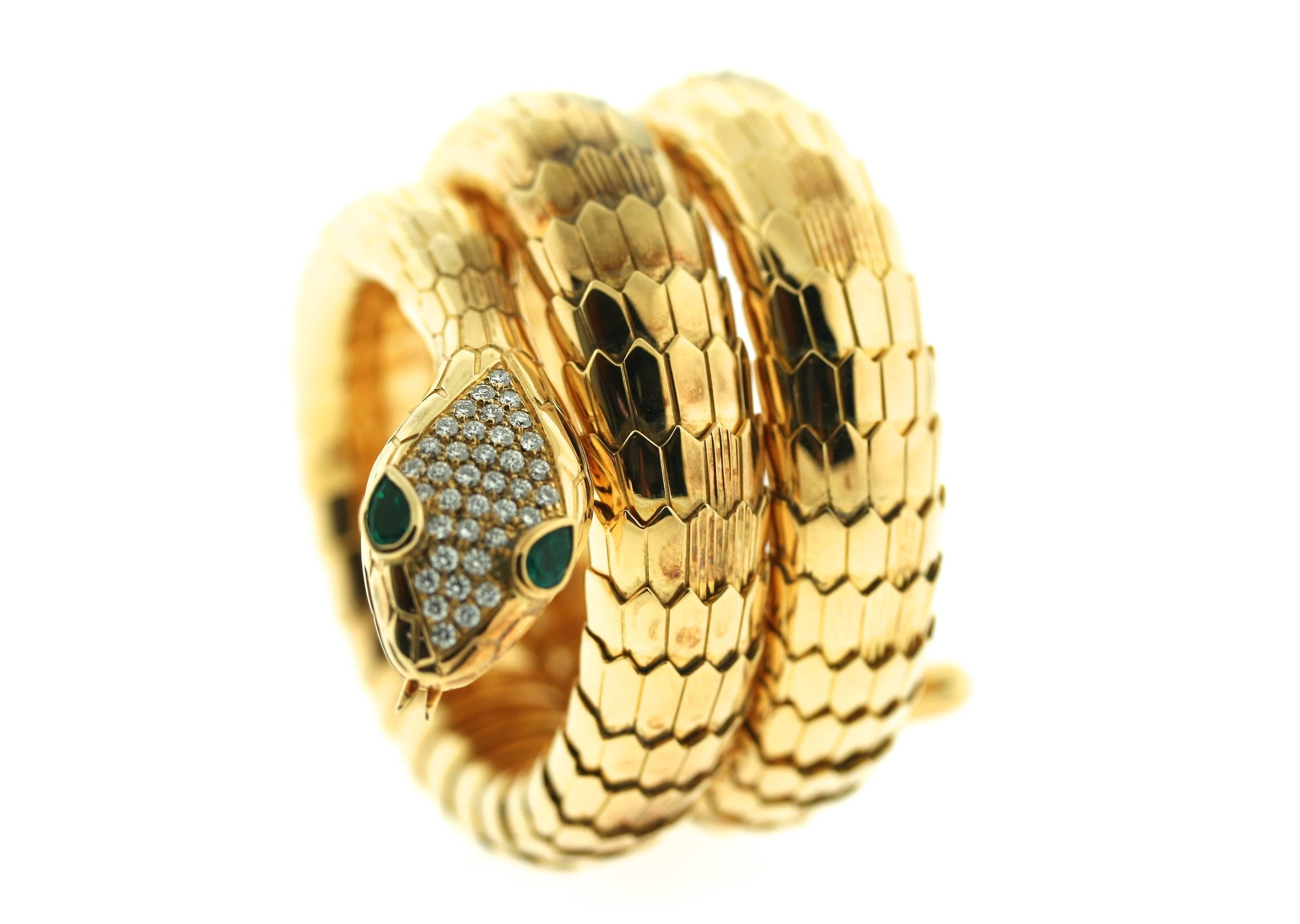 Women's 1970s Illario Emerald Diamond Gold Serpent Bracelet