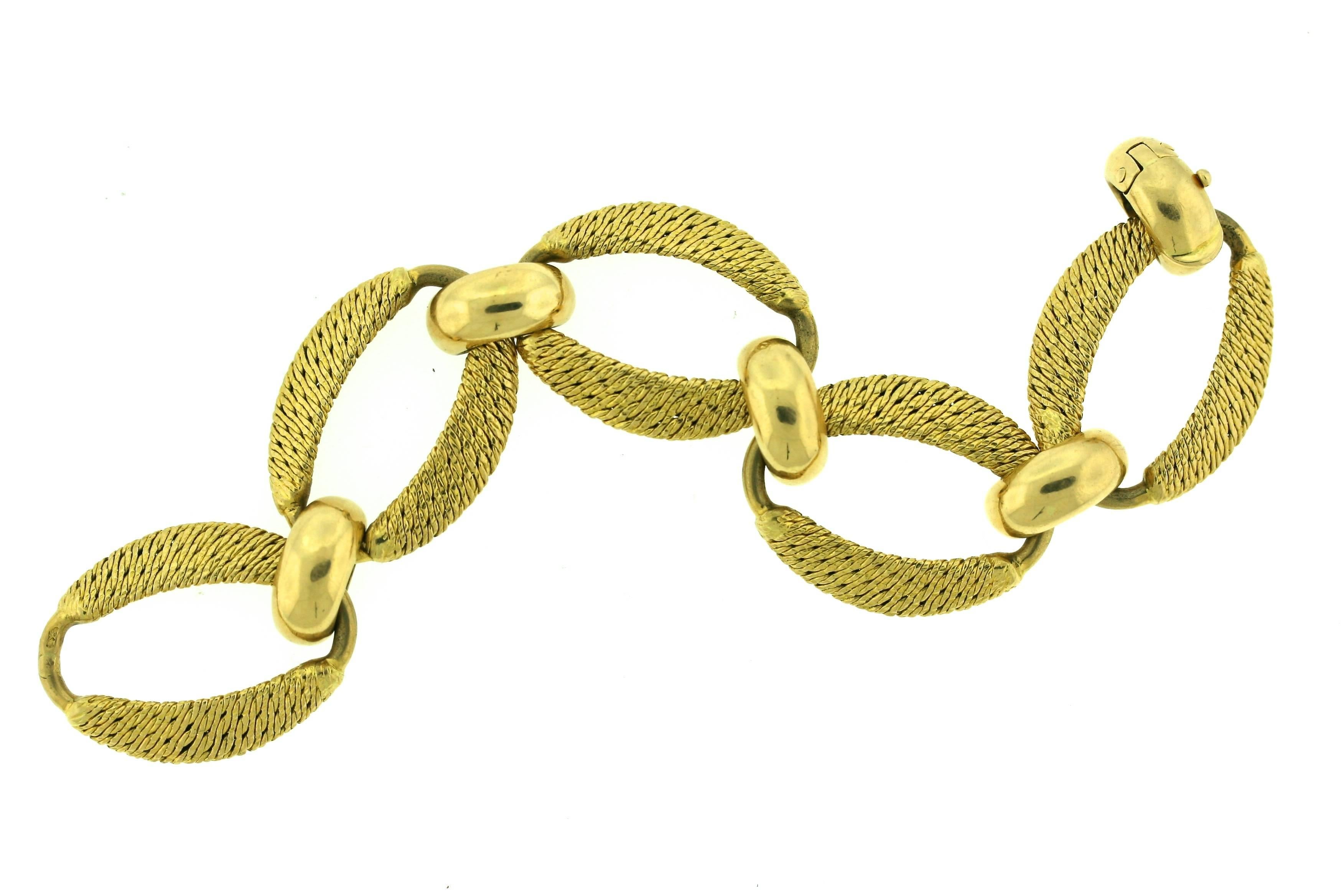Mellerio dits Meller Woven Gold Link Bracelet In Excellent Condition For Sale In New York, NY