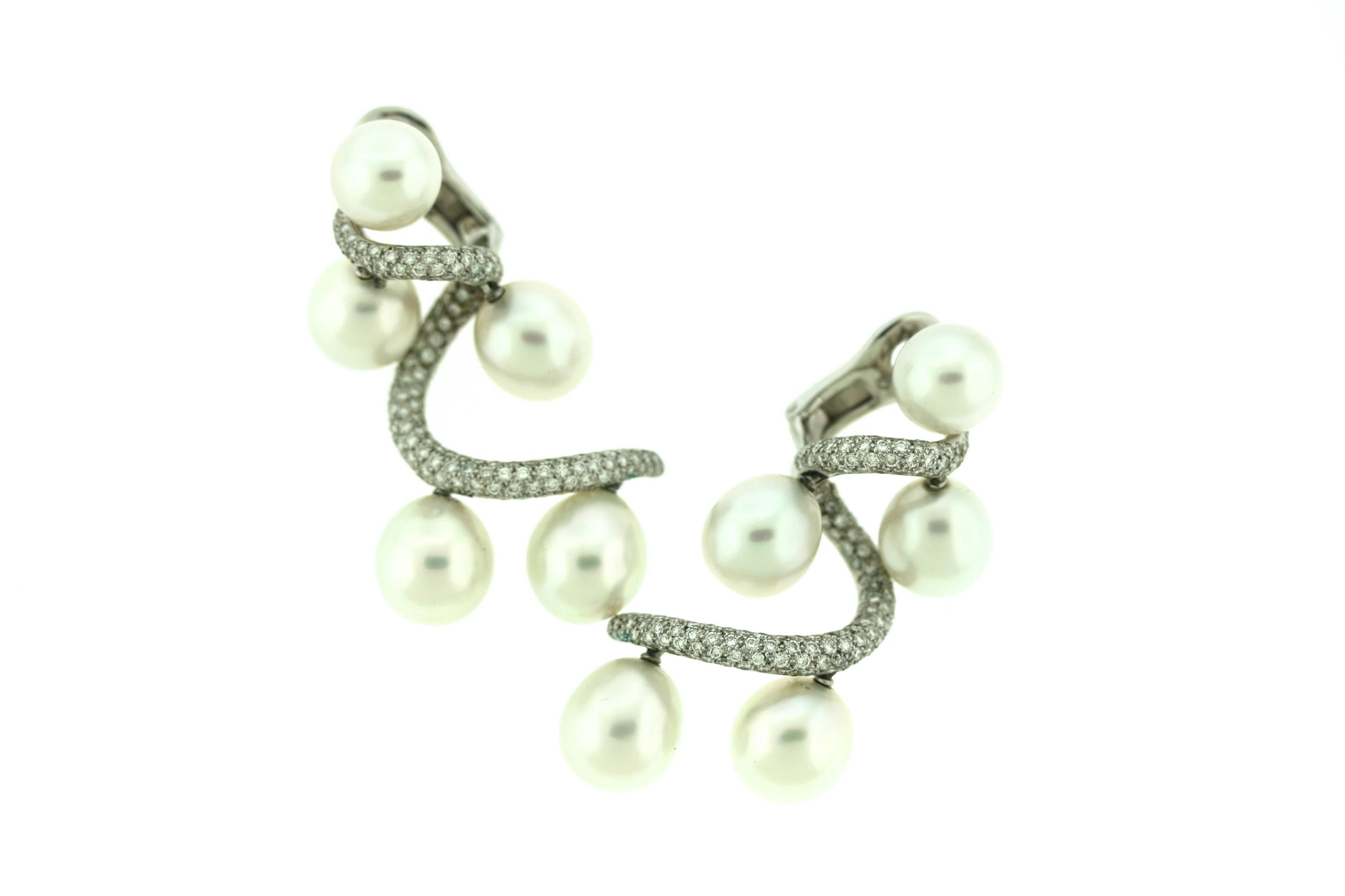 Women's Chanel Pearl Diamond Gold Earrings For Sale