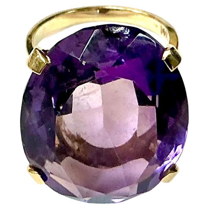 Oval Cut 14K Yellow Gold Oval Amethyst Ring For Sale