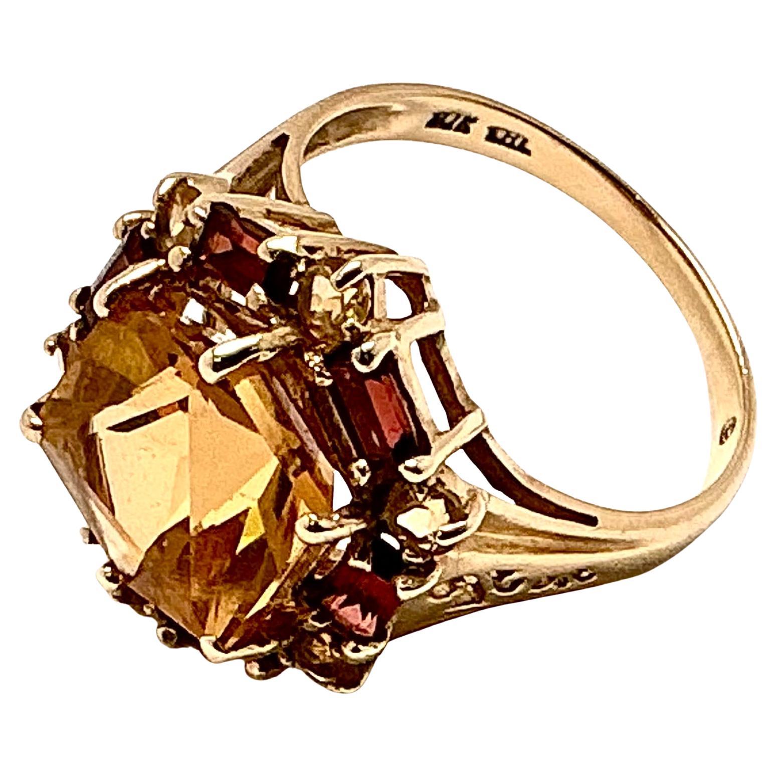 Modern 10K Yellow Gold Citrine Ring For Sale