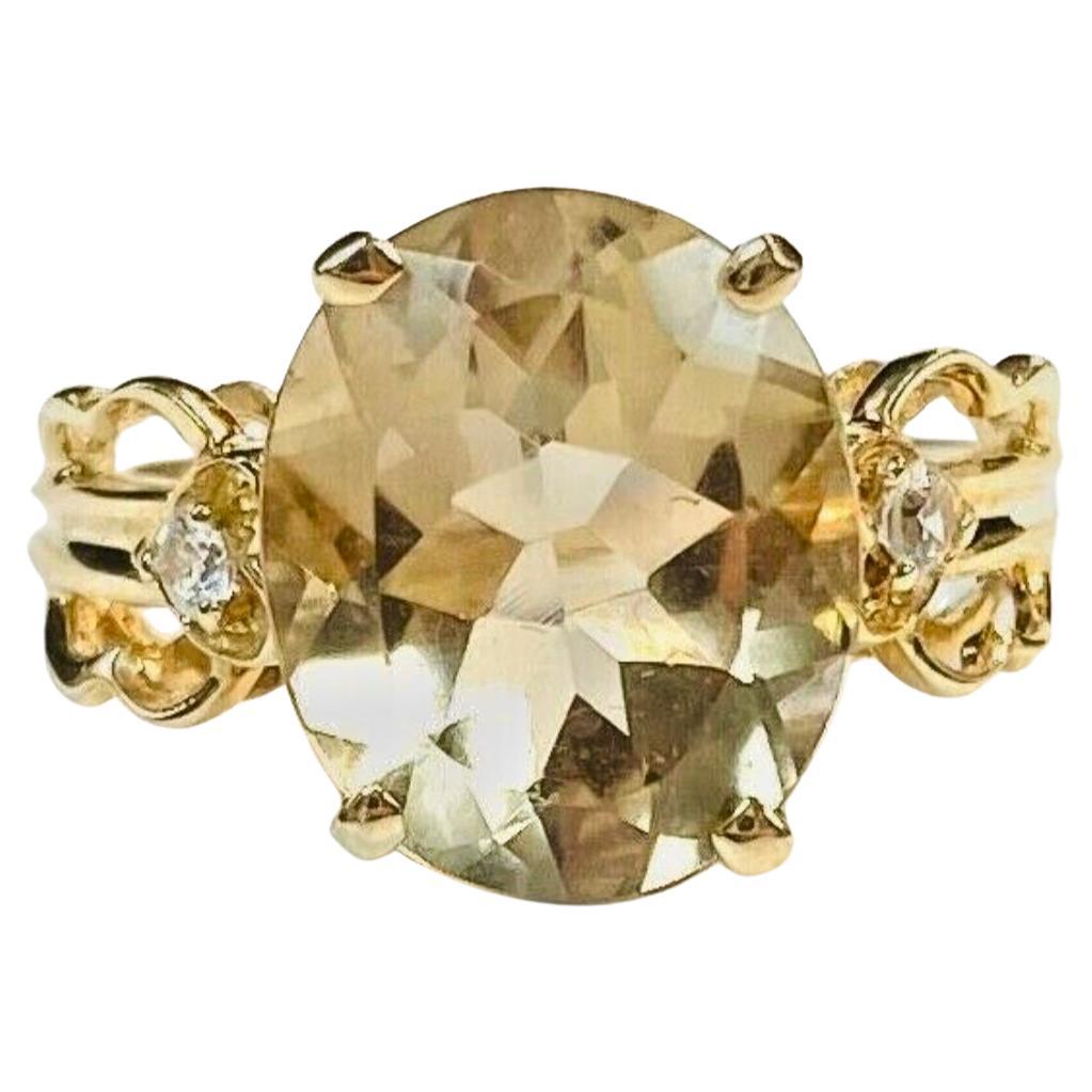 14k jaune fumé Quartz et diamant, 3,23 grammes TW. Les dimensions sont d'environ 12 mm x 8 mm. Environ 3 carats. Marqué 14 ct. Taille approximative 7.0.
