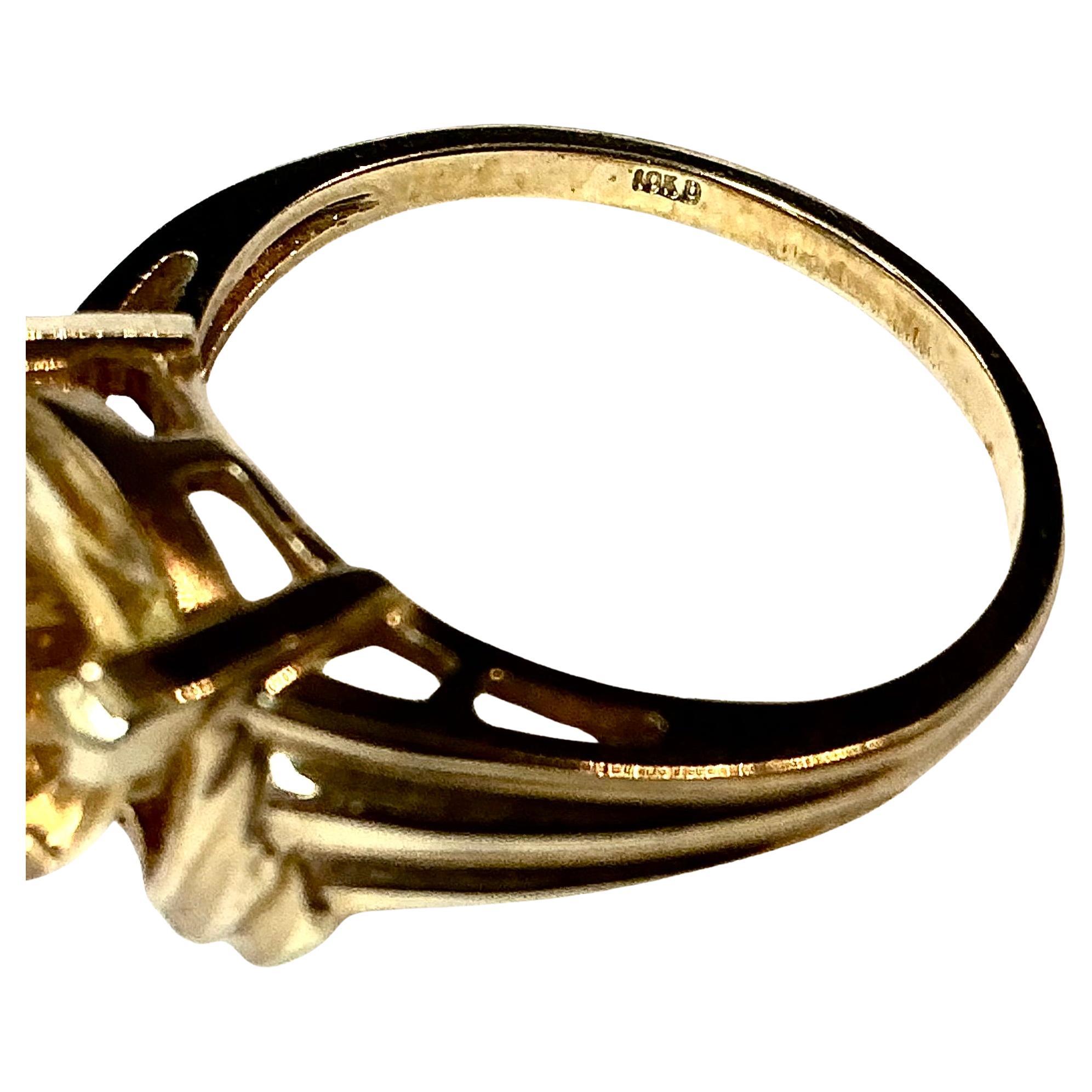 Bague en or jaune 10 carats avec citrine taille trillion de 3 carats Bon état - En vente à Bradenton, FL