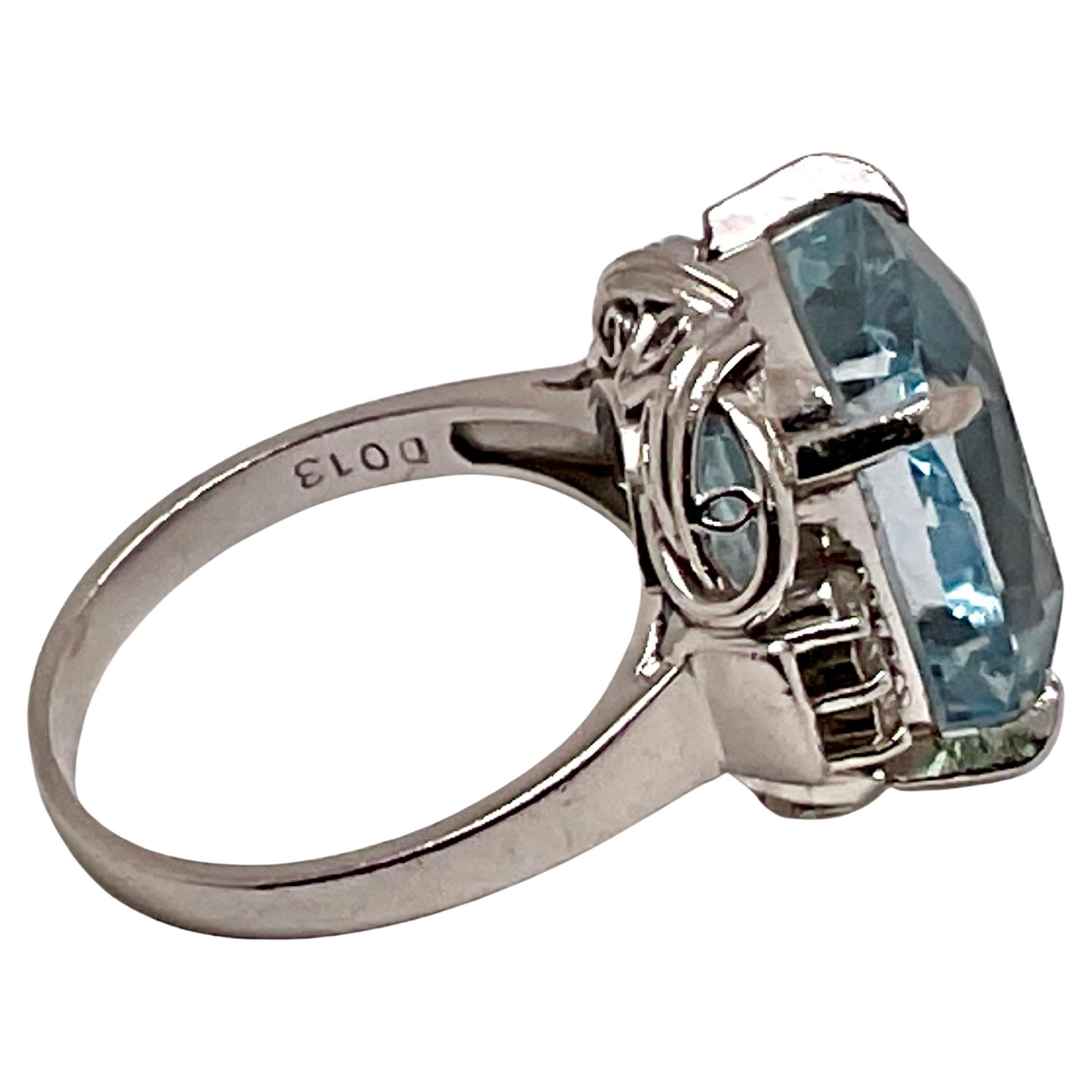 Anillo Cóctel Aguamarina y Diamante Platino Corte cuadrado en venta