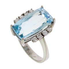 18K White Gold Aquamarine and Diamond Ring Vintage