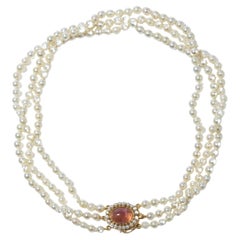 Retro pearl necklace with a gold lock. Made 1963.