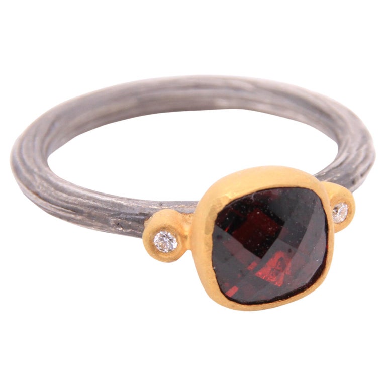 Women's or Men's 2.1 Carat Faceted Checkerboard Red Garnet Ring with Diamonds, 24k Gold & SS For Sale