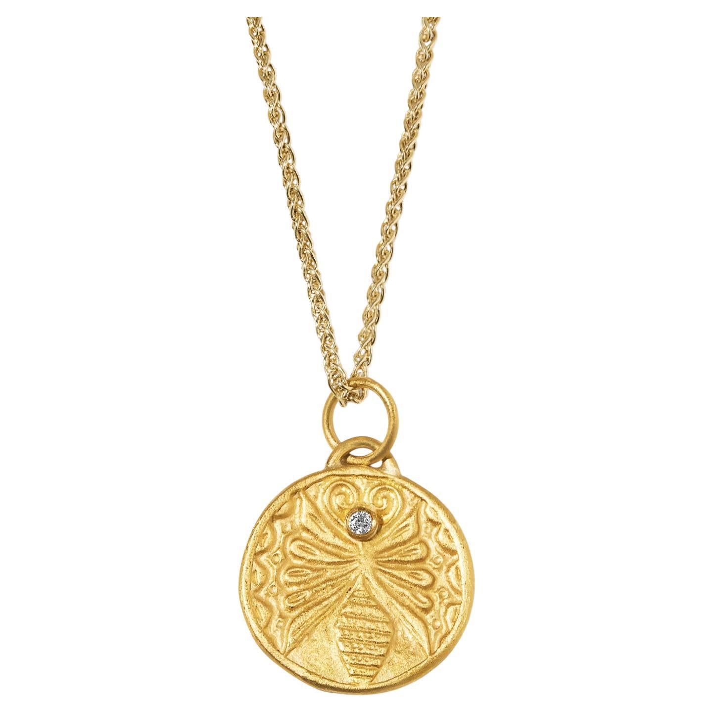 Collier à breloques en or massif 24Kt avec pendentif en forme d'abeille ancienne et diamant