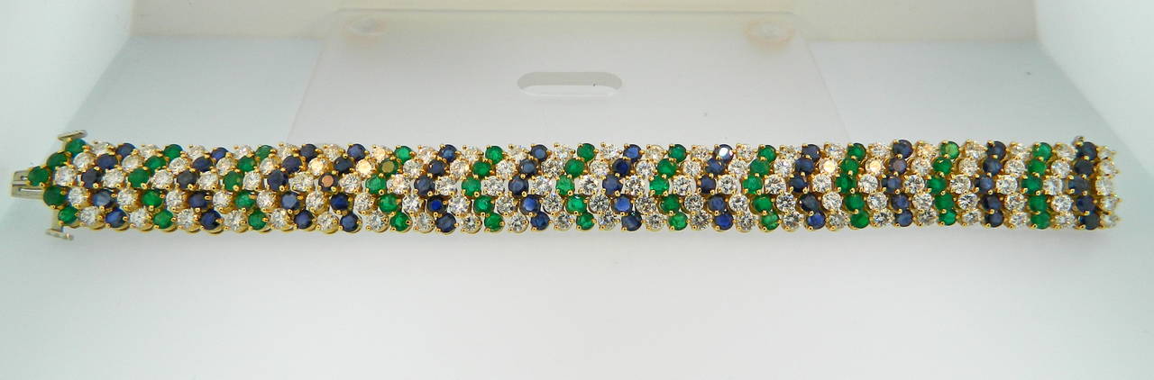 1960s Sapphire Emerald Diamond Gold Bracelet In Excellent Condition In Chicago, IL