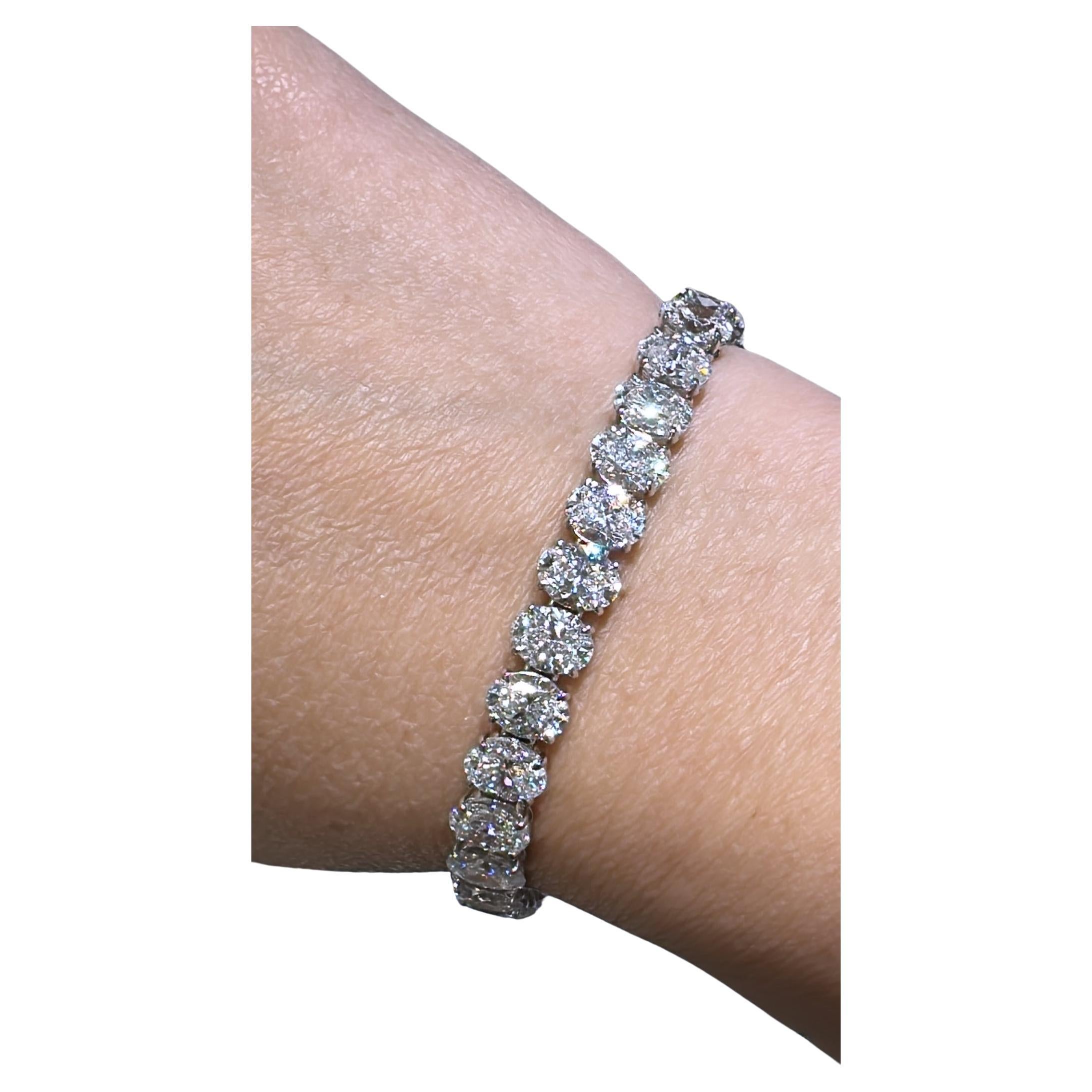 23.19carat Daniella GIA Certified 33 Oval Riviera Tennis Bracelet Crafted Plat For Sale