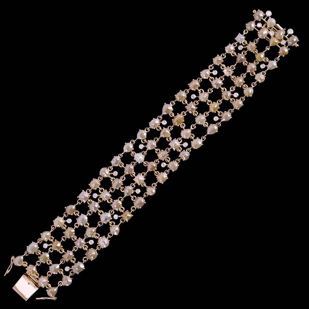 Taille mixte Bracelet souple en or et diamants couleur glace en vente