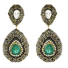 Royal looking Emerald Diamond Gold Earrings 12