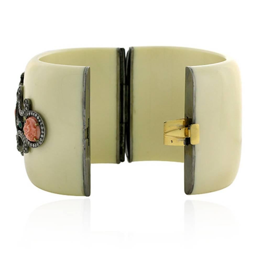 white bakelite bracelet