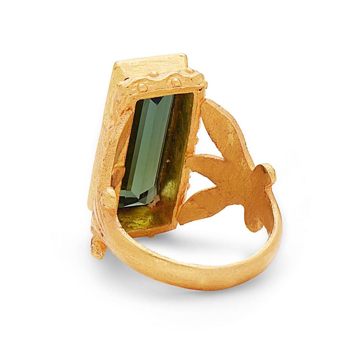 Art Nouveau Green Tourmaline and Gold Ring