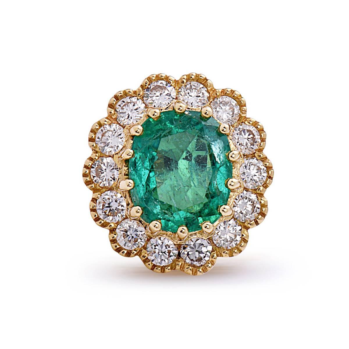 Floral Emerald Diamond Gold Stud Earrings In New Condition In New York, NY