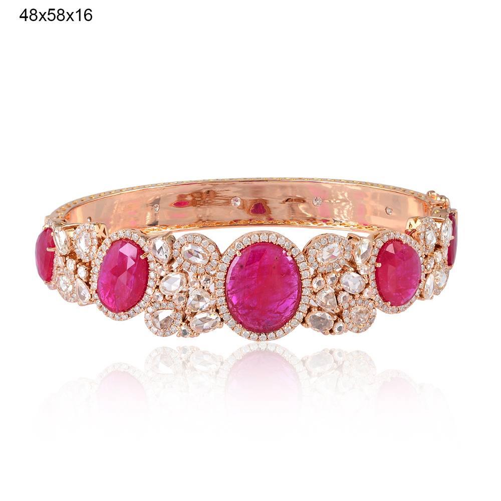 Modern Stunning Ruby Stone Diamond Gold Oval Bangle Bracelet