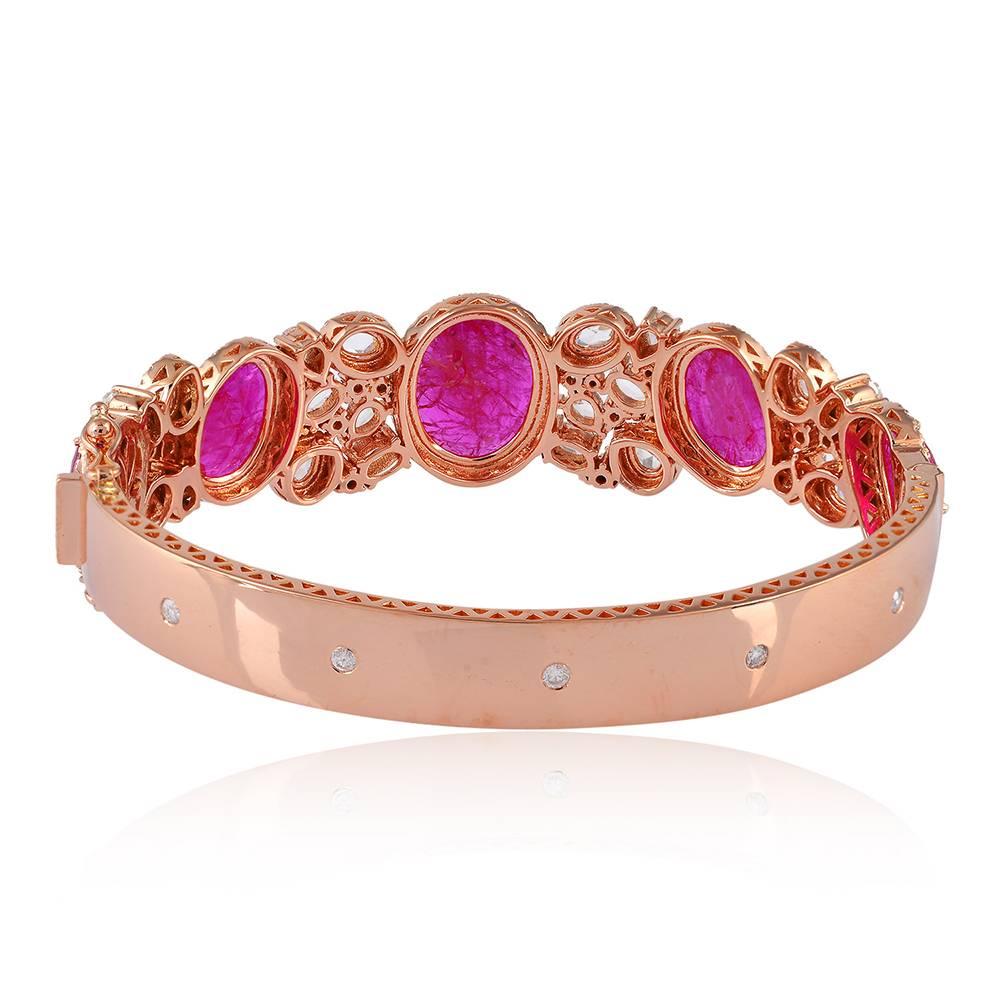 Stunning Ruby Stone Diamond Gold Oval Bangle Bracelet In New Condition In New York, NY