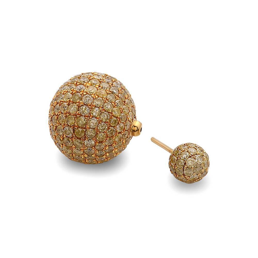 This stunning 18K Yellow Gold Yellow Diamonds Ball/Tribal Earring can make you  have turn heads around. Easy to wear like any push and post earring, small ball in front and big ball at back. 

Quality: 
Diamond: 14.92cts
18kt:28.93g
Ball Size: