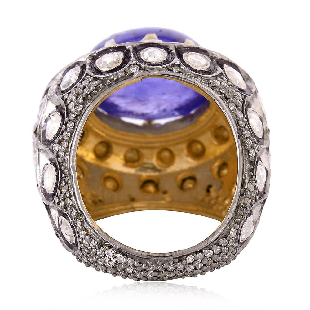 Royal Looking Tanzanite Diamond Ring In New Condition In New York, NY