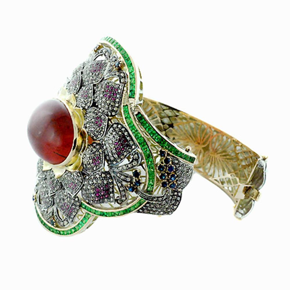 Lotus Bangle with Tourmaline and Diamonds In New Condition For Sale In New York, NY