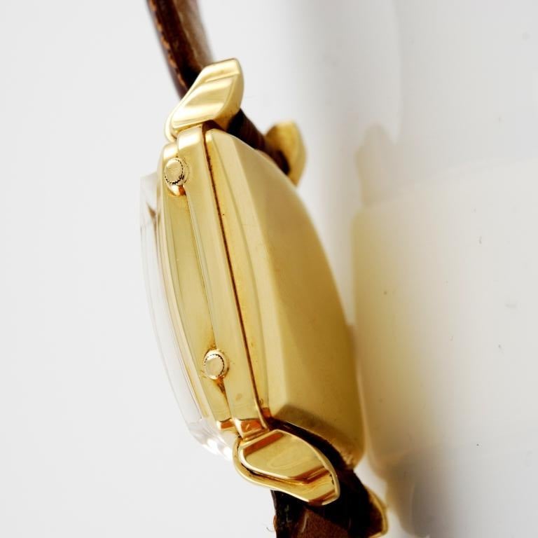 Gubelin Yellow Gold Automatic Wristwatch In Good Condition In Verona, IT