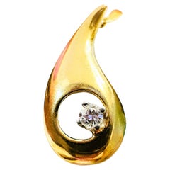 14k Yellow Gold .025 Carat Diamond Tear Drop Pendant and 14k Gold Chain 18.5"
