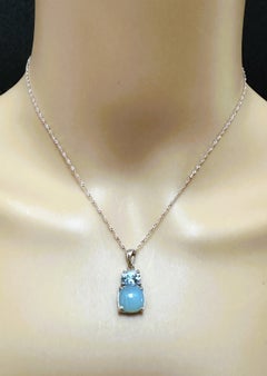 Nouveau collier pendentif en argent sterling avec cabochon de calcédoine bleue de 4 carats et topaze suisse