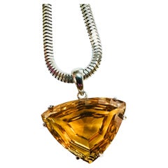 Nuova collana brasiliana con ciondolo in argento sterling da 36,8 carati con taglio trilione di citrino