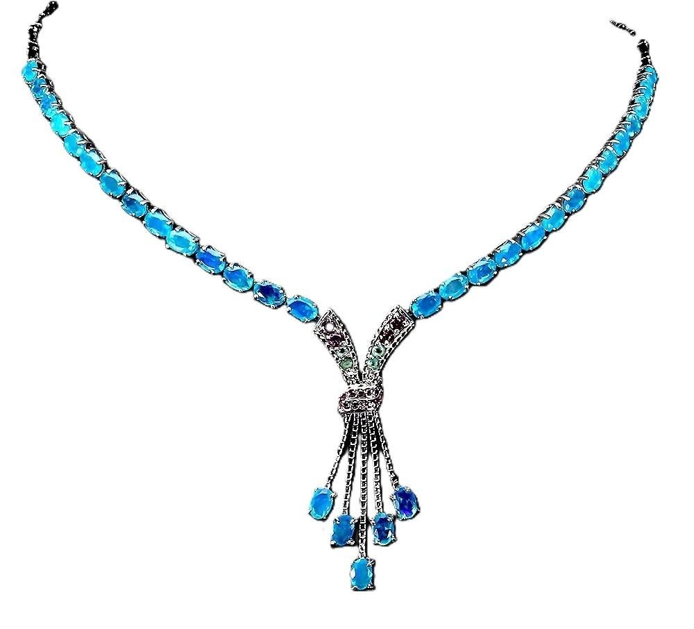Neu 14,2 Karat Blauer Opal & Diamantschliff Smaragd & Granat Sterling Halskette (Art déco) im Angebot