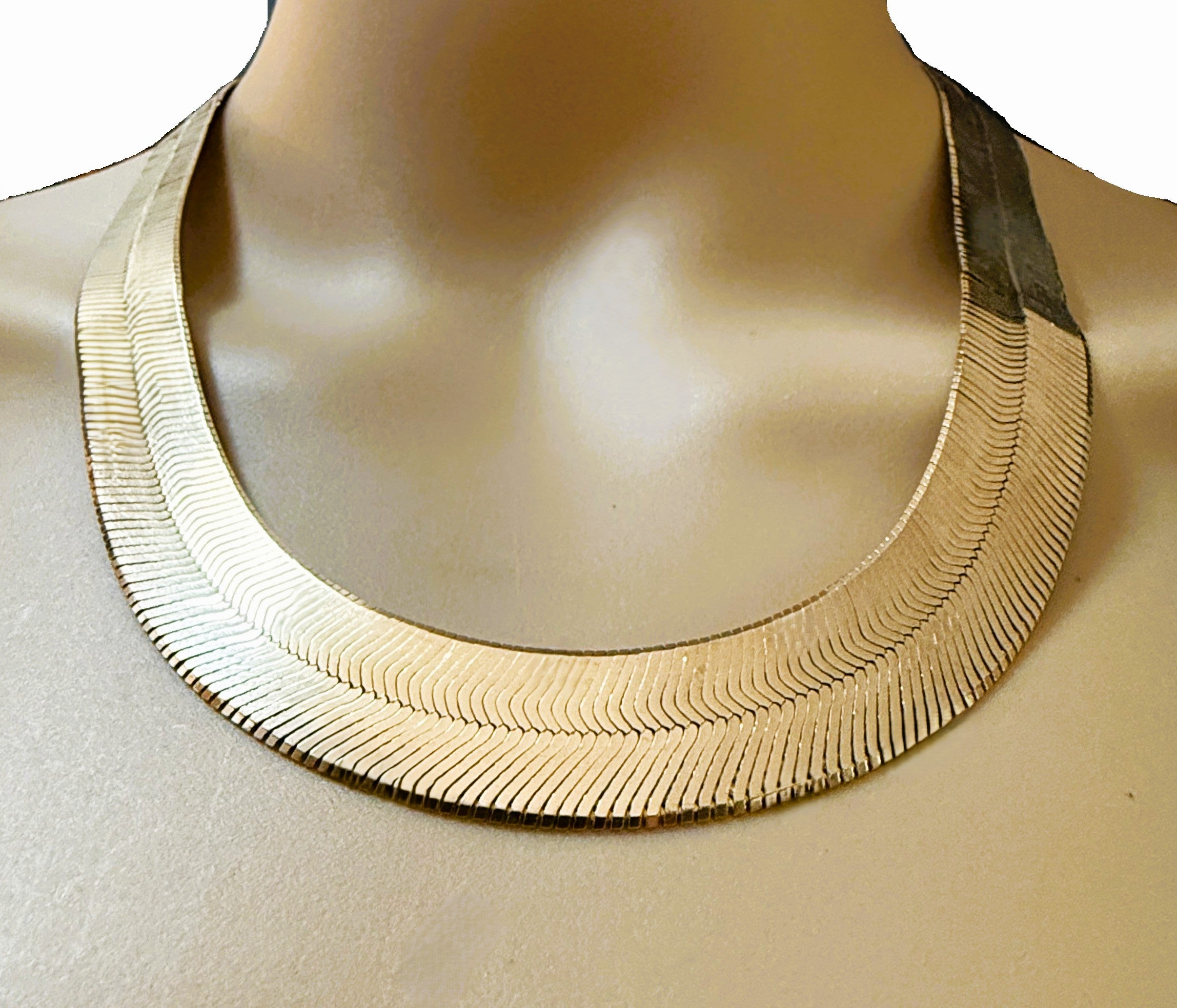 Collar vintage de espiga brillante de oro amarillo de 10 quilates, 15 mm de ancho, 55,33 gramos
