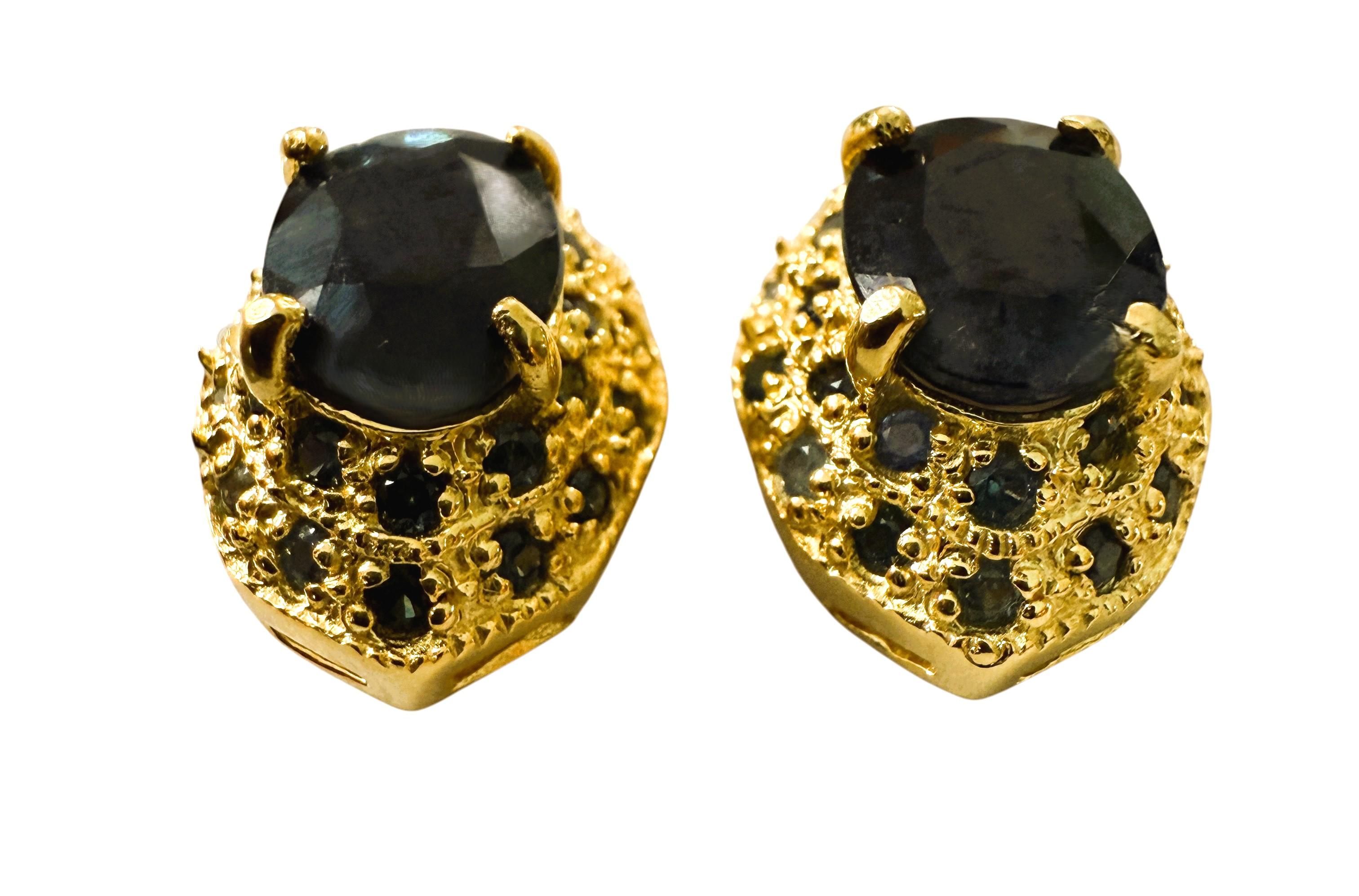 Taille cabochon Nouveau  Boucles d'oreilles saphir ovale 1.86 carat et saphir taillé en diamant Y Or PL Sterling en vente