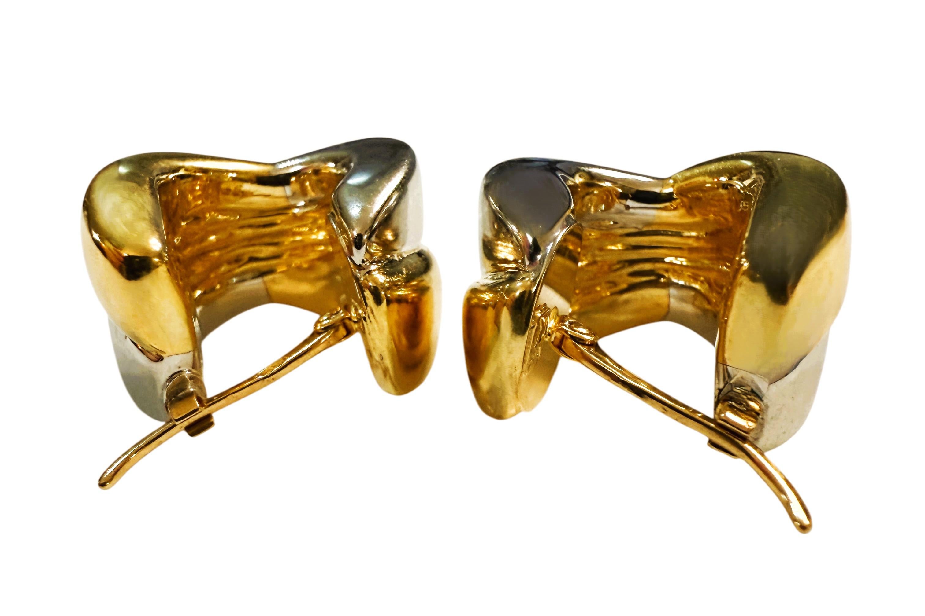 Boucles d'oreilles Chubby en or blanc et or jaune 18K - estampillées en vente 3