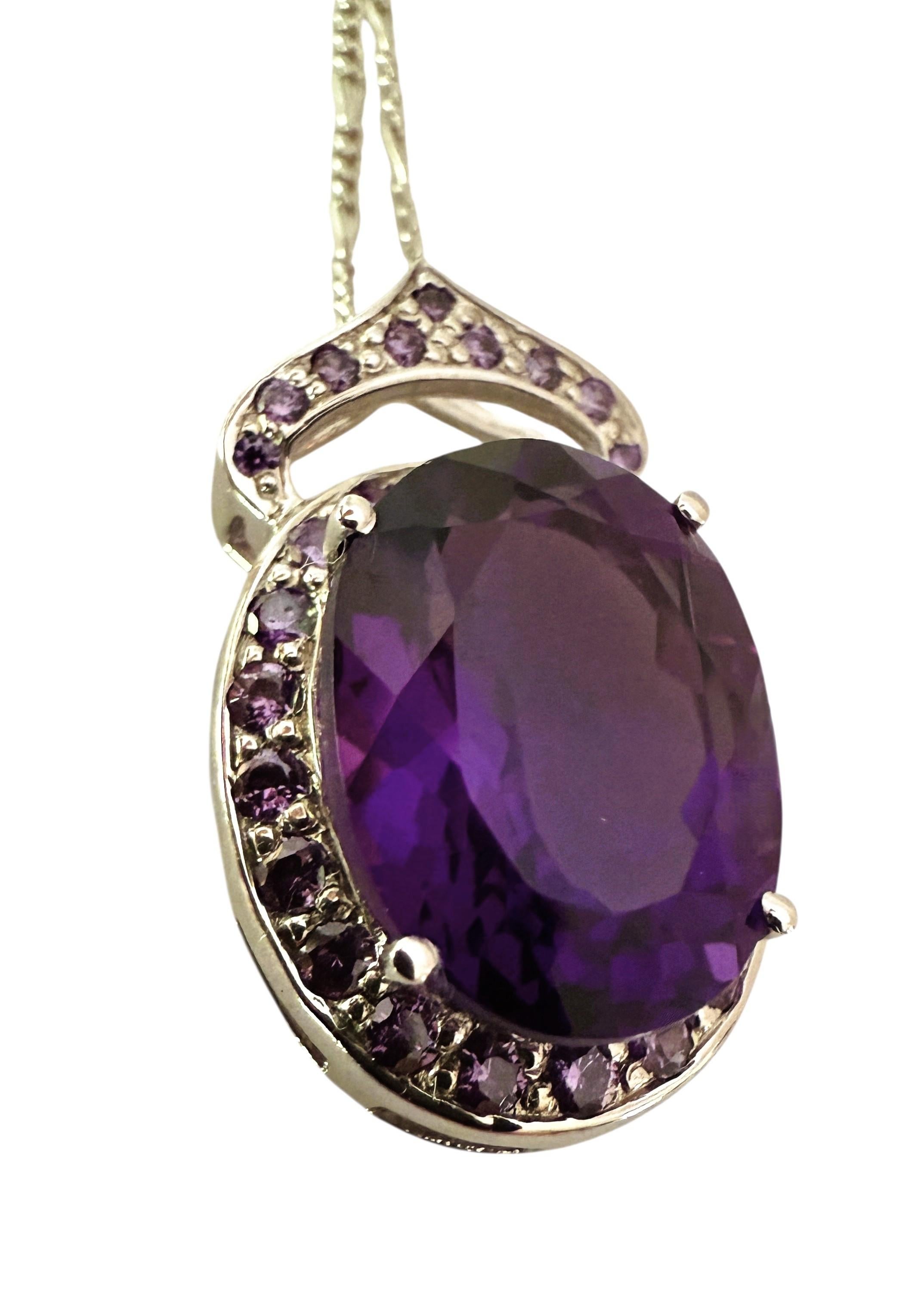 Neu 8. Karat Amethyst & Diamantschliff Saphir Sterling Halo Anhänger Halskette 18