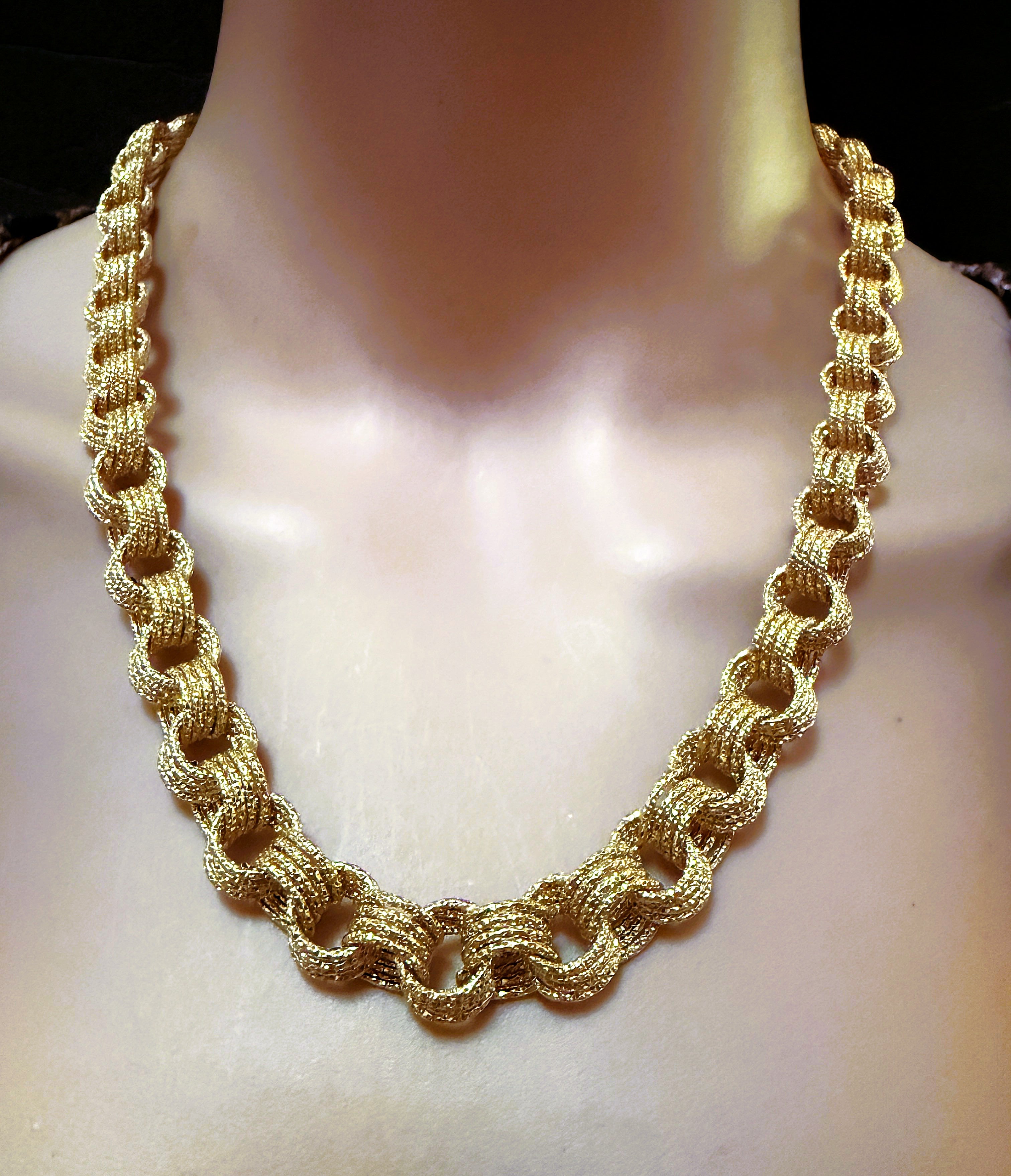 Bel-Oro Italy 14K Yellow Gold Textured Rolo Chain Necklace 20 Inches