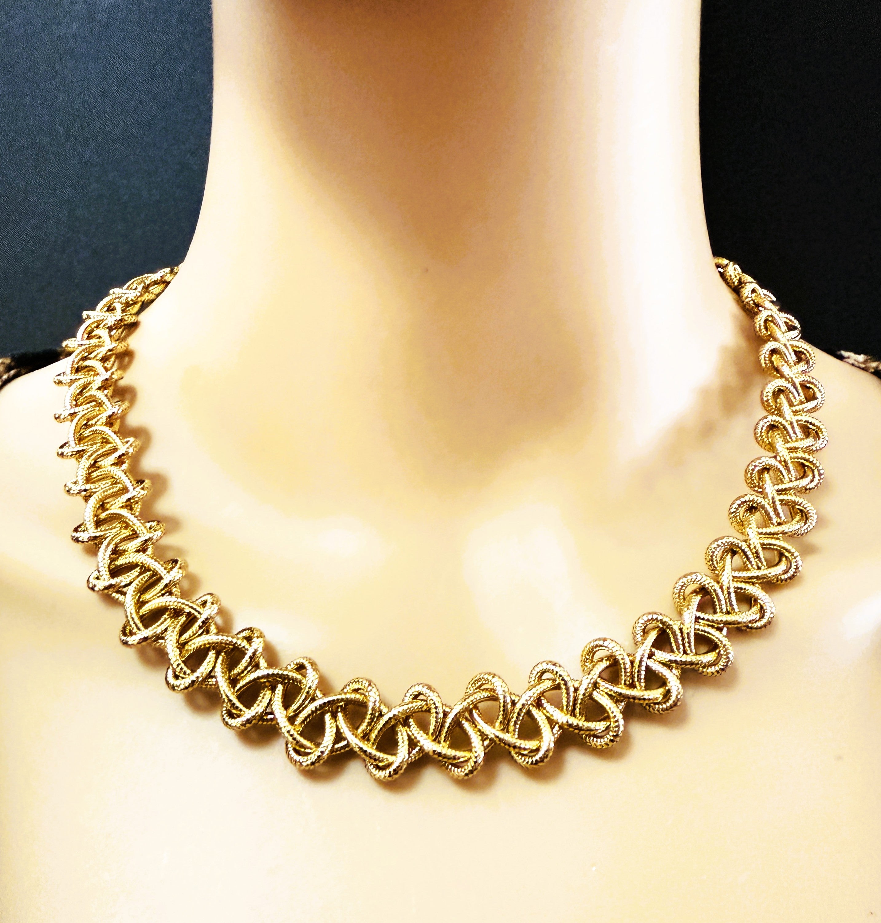 Collar de 18" con cordón de cuentas amarillo 14k Golden Clef International en venta