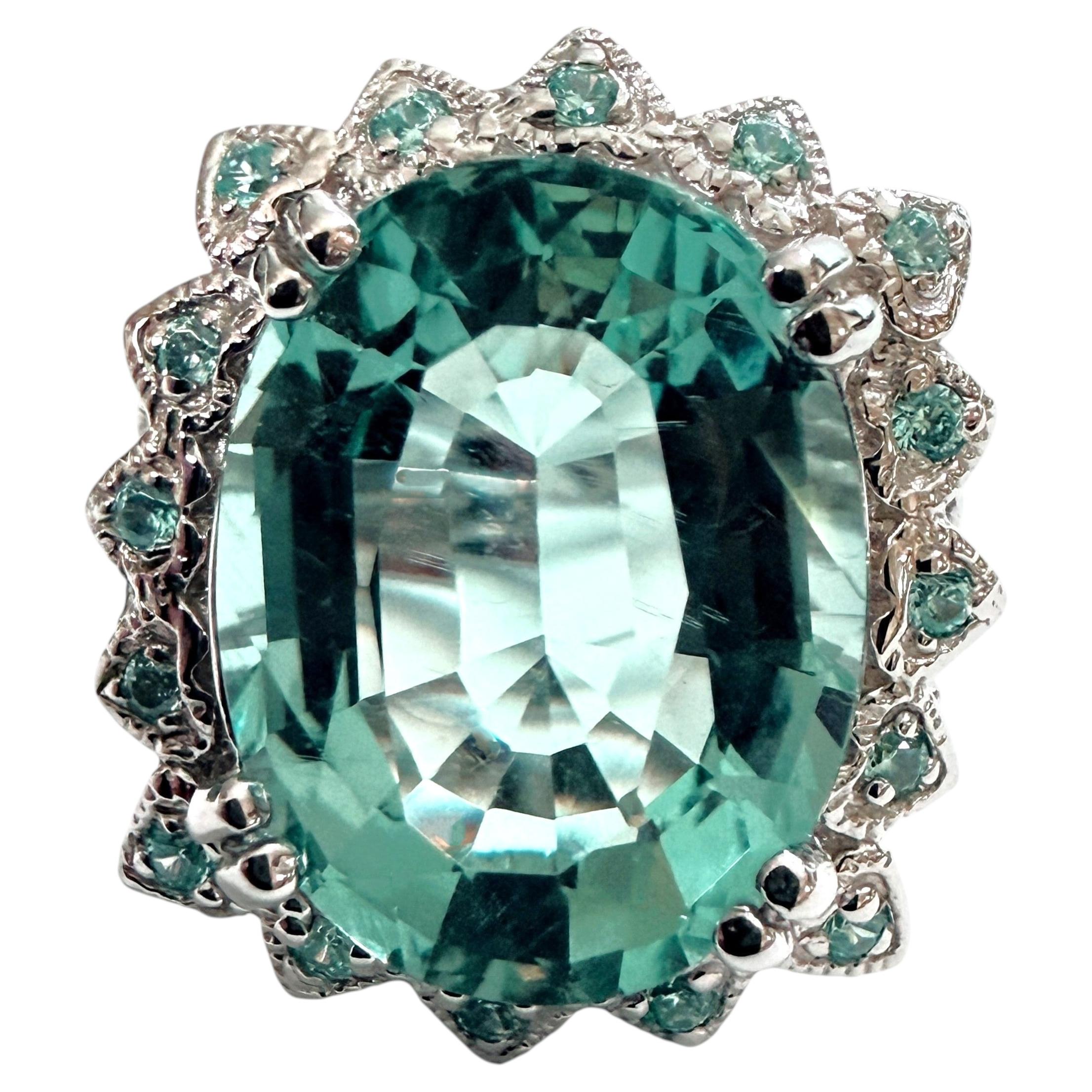 What jewelry do men use?