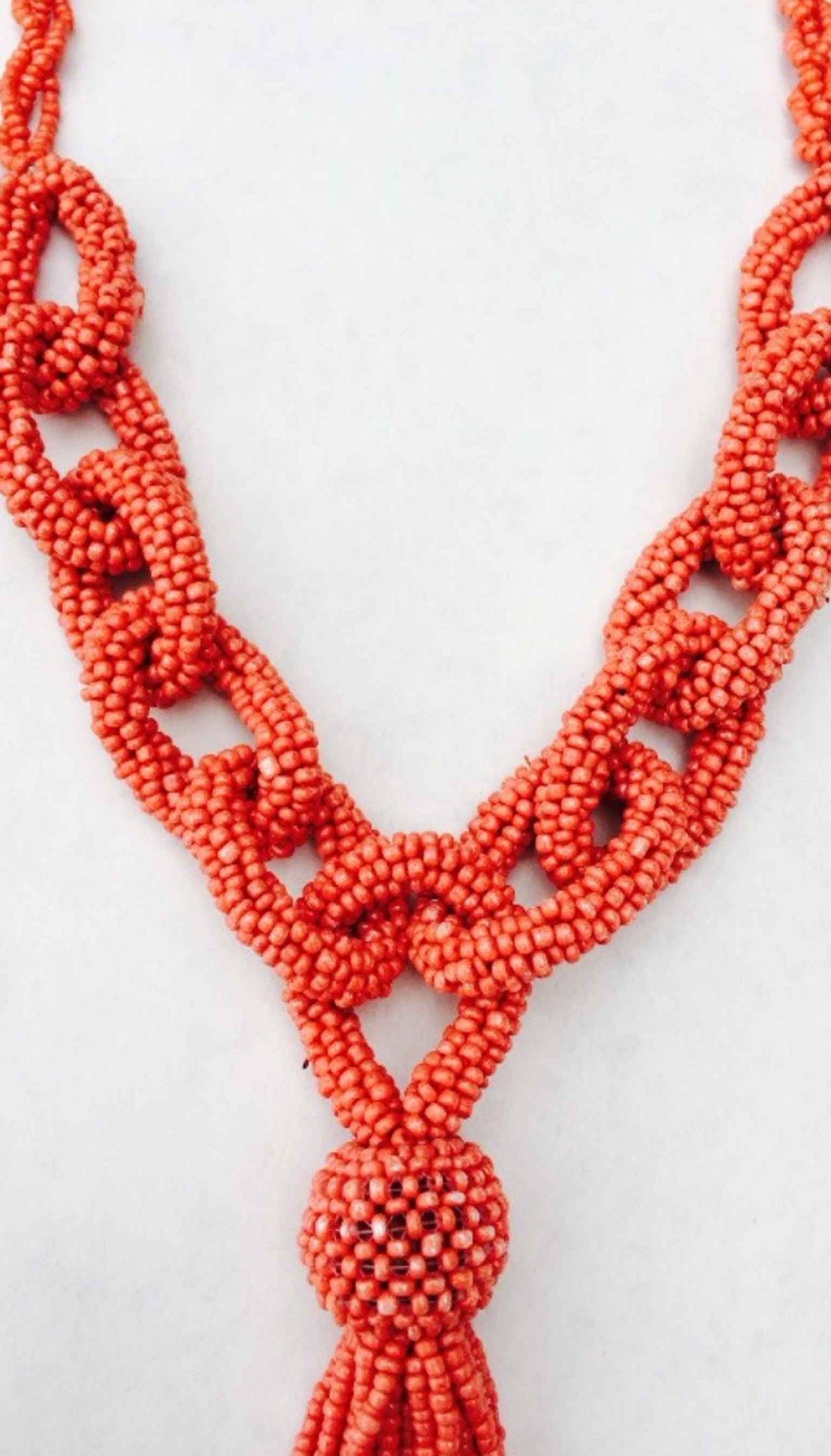 A exquisite and rare Mediterranean coral bead sautoir necklace. Authentic natural coral hand knotted item features fully beaded 