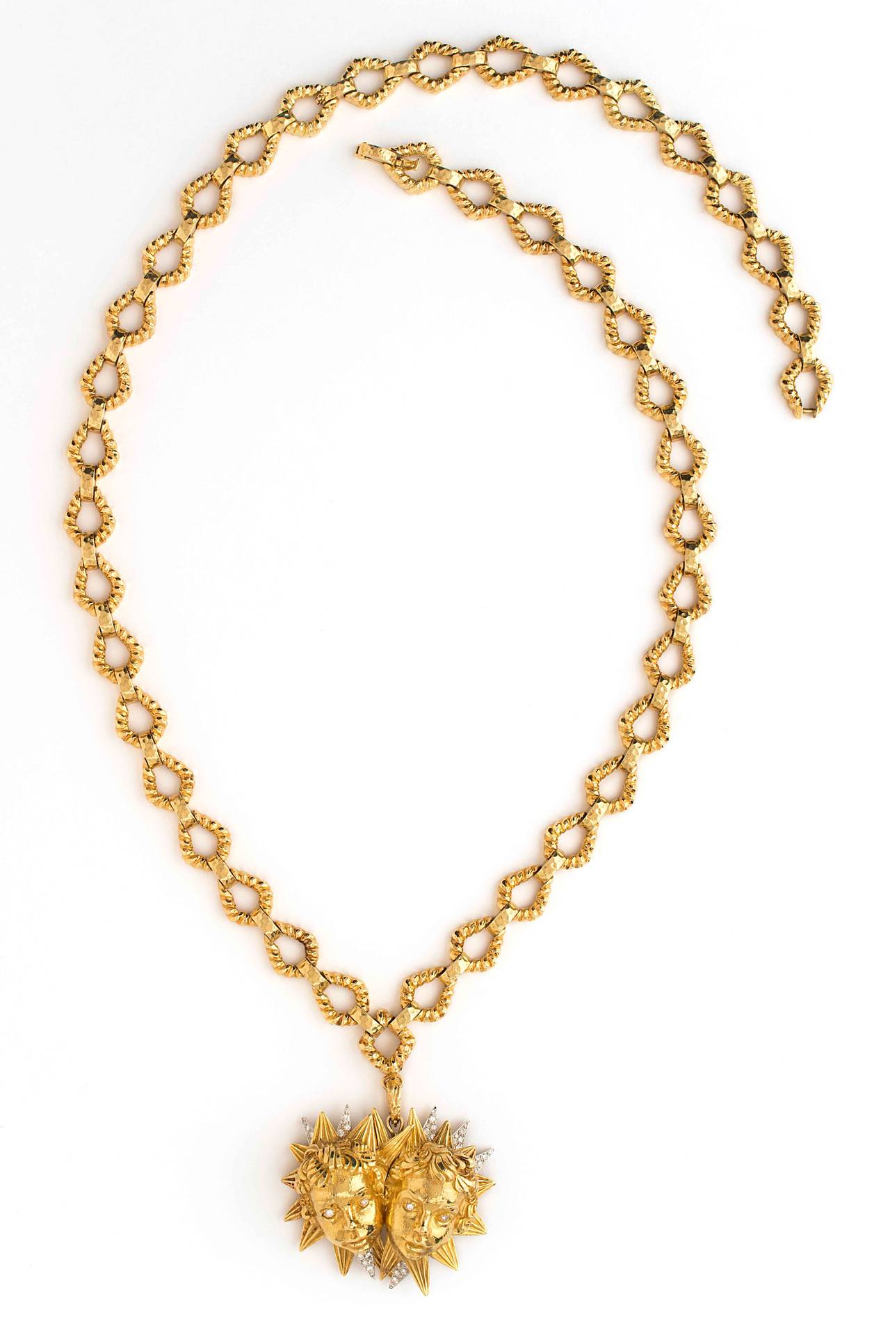 Women's David Webb Diamond Gold Platinum Pendant Necklace Suite For Sale