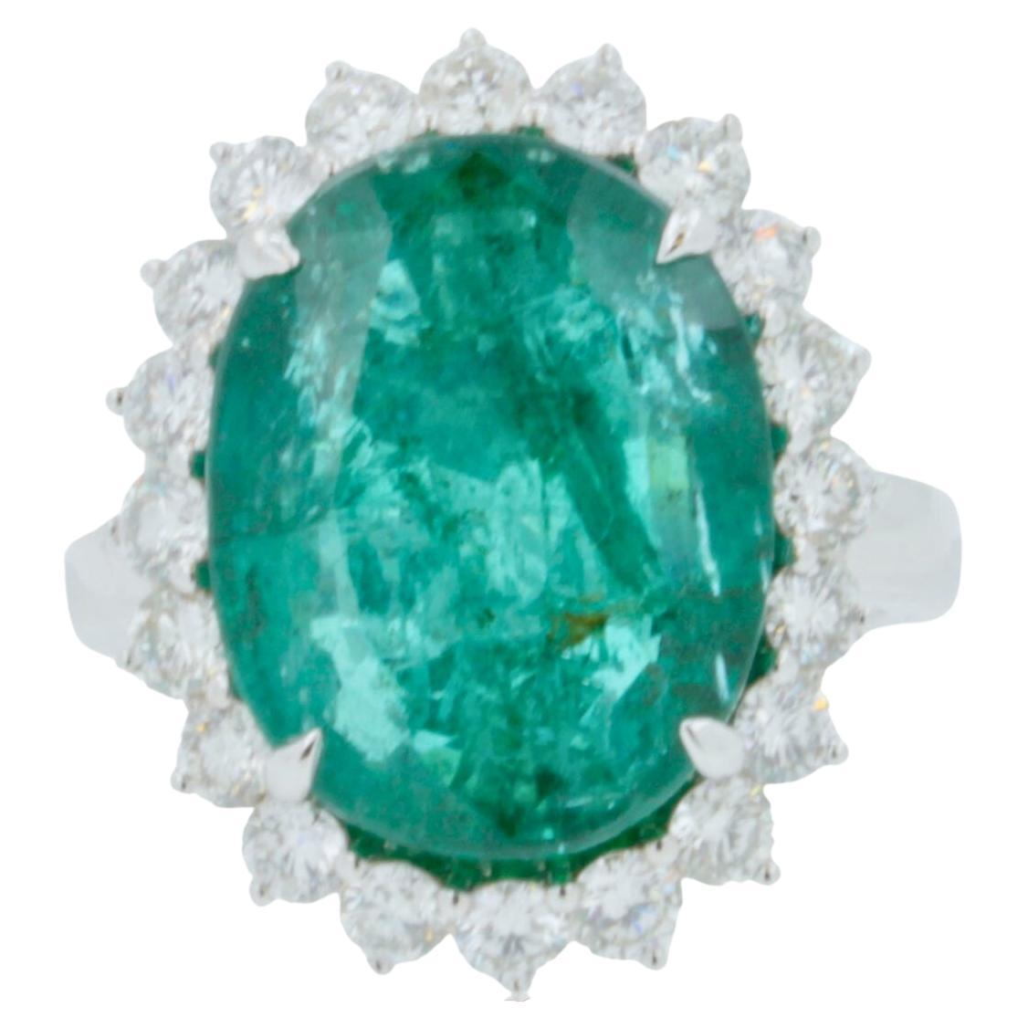 Vivid Oval Emerald Diamond Sun Ray Halo Unique Luxury Vintage 18 White Gold Ring For Sale