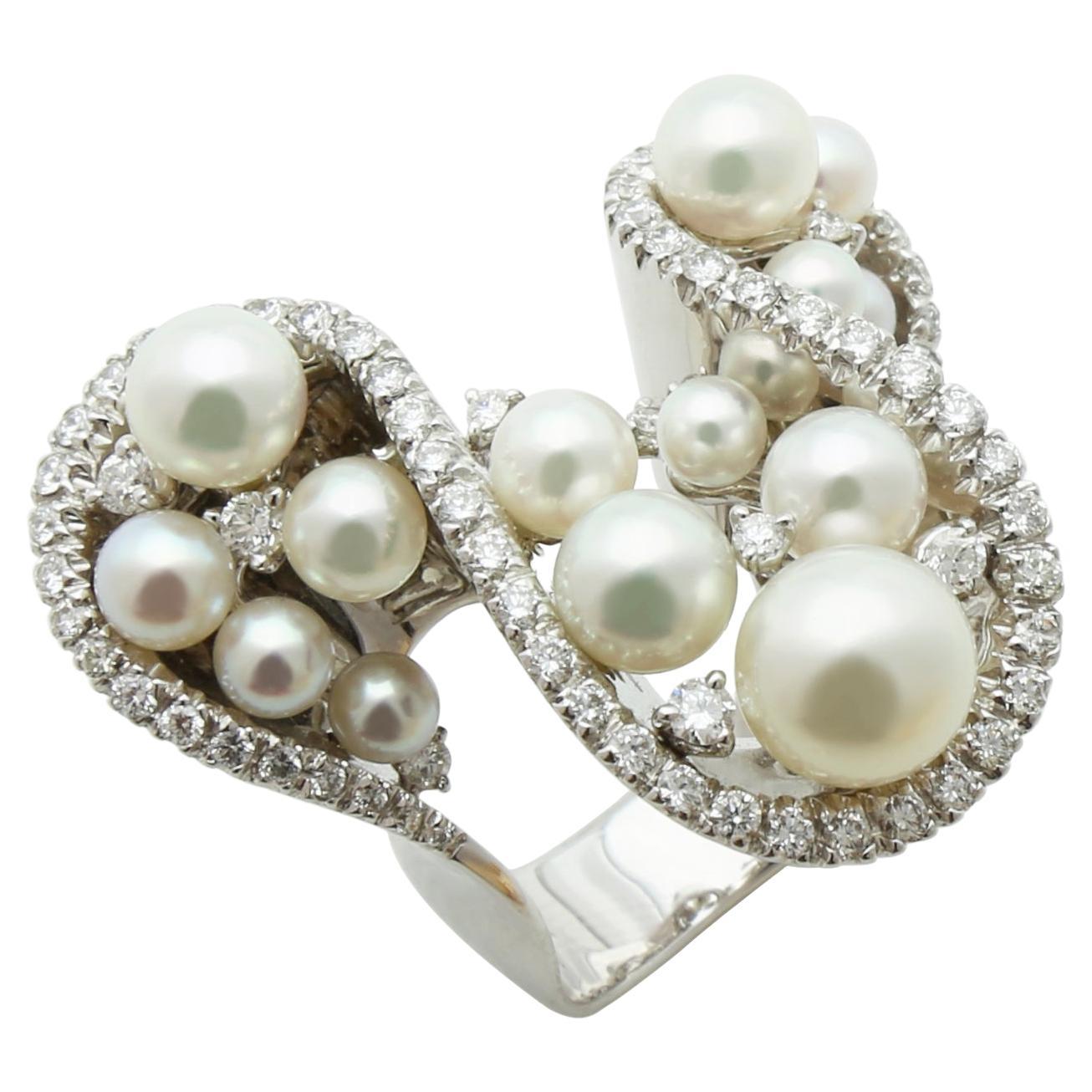 Akoya Perla Blanca Uva Cóctel de Lujo Pave Elegante Anillo de Diamantes de Oro Blanco de 18K