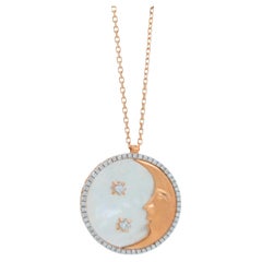 Halo de diamantes Estrella lunar Perla blanca Collar medallón con colgante de oro de 18 quilates