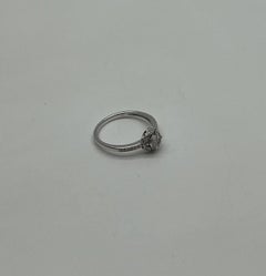 Runde Form Brillant Cluster Halo Set 14K Weißgold Versprechen zierlichen Ring