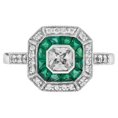 Anello con diamante e smeraldo a doppio alone in stile Art Deco con forma Asscher in oro bianco 14K