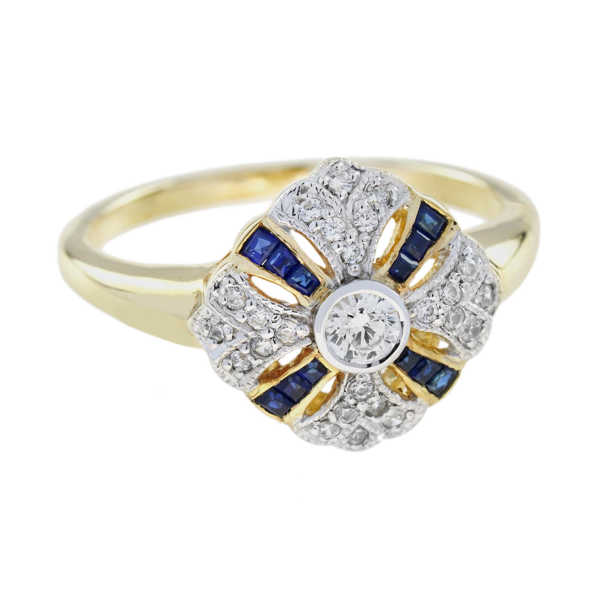 Cette bague d'inspiration antique en or massif, ornée de saphirs et de diamants, présente un design rare et artisanal. Le motif unique s'étend sur toute la surface de l'anneau. Son design exotique lui confère un charme irrésistible ! Or jaune 14K.